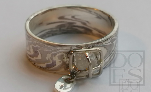 Mokume-gane-ring-Roughcage-Doesdesign.nl_.jpg