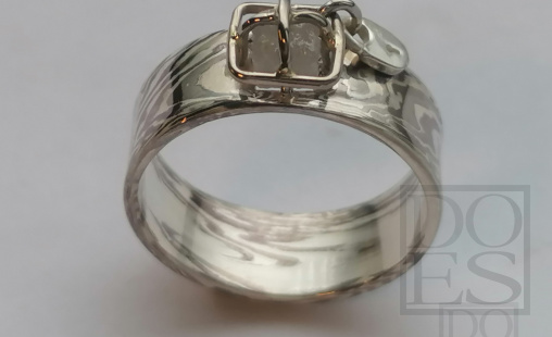 Mokume-gane-ring-met-ruwe-diamant.jpg