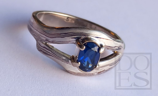 Ladiesring-saphire-queenelizabeth.jpg
